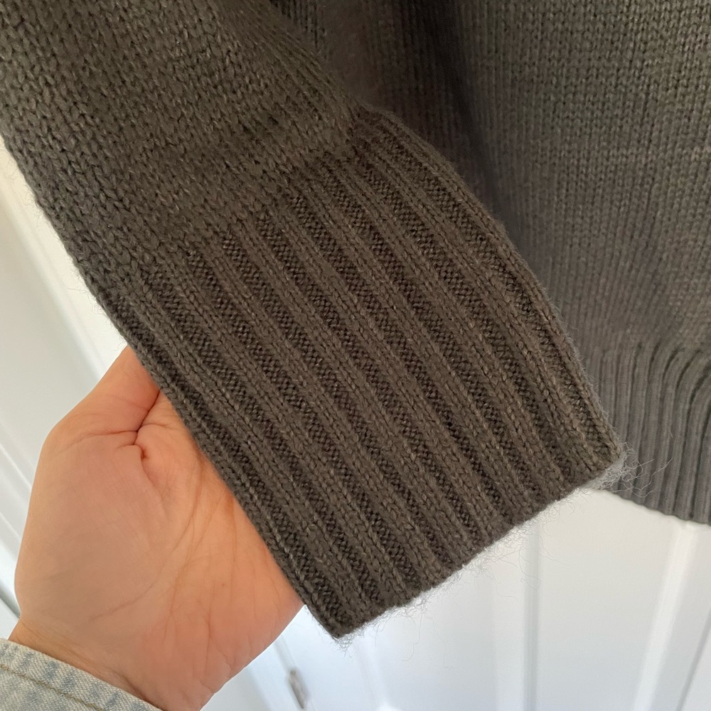 Glamorous Black Ribbed Sweater - Picture 4 of 4